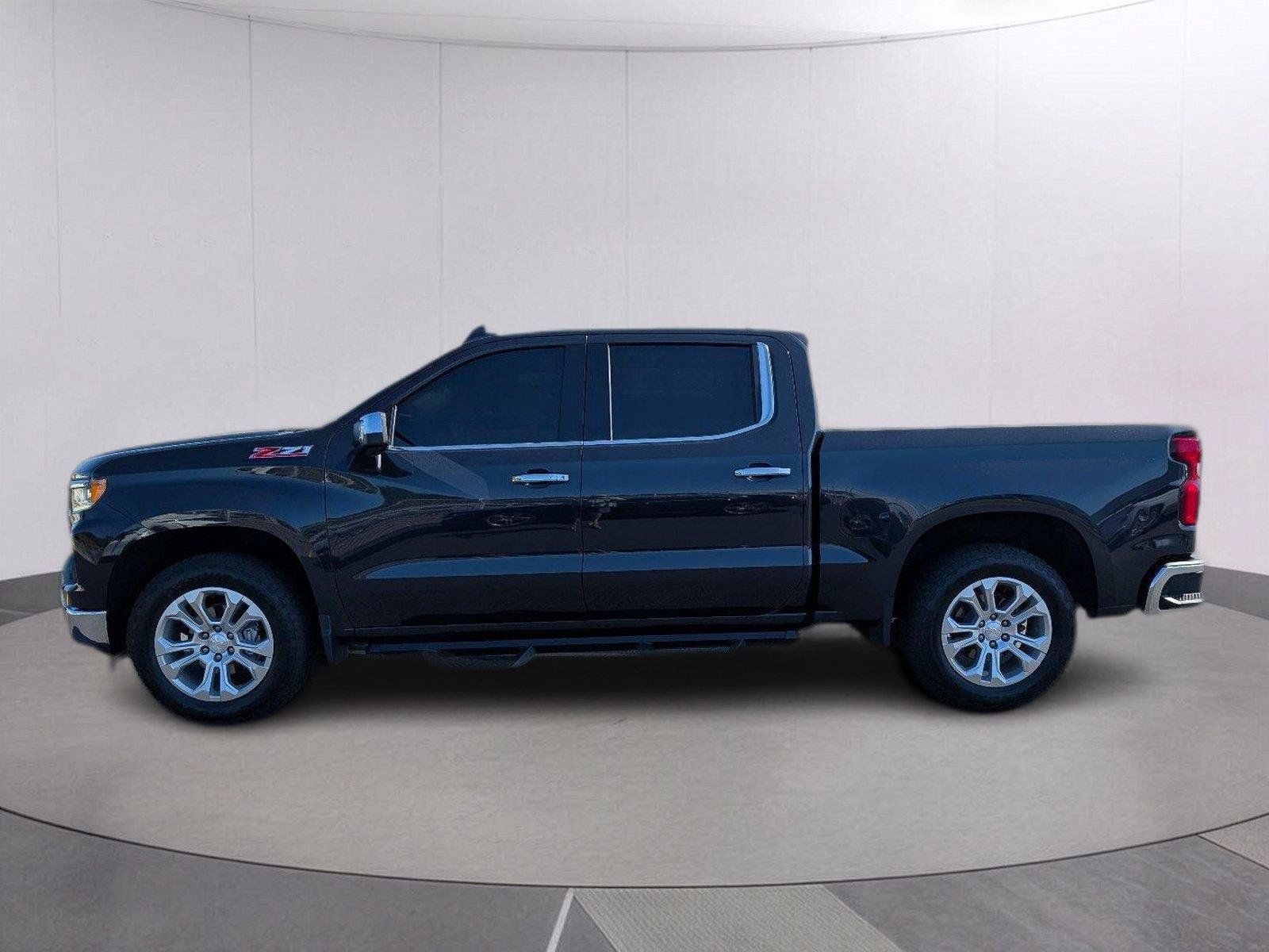 Certified 2024 Chevrolet Silverado 1500 LTZ AWD/4WD image 2