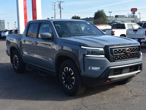 Used 2023 Nissan Frontier Pro-X w/ Pro Convenience Package image 3