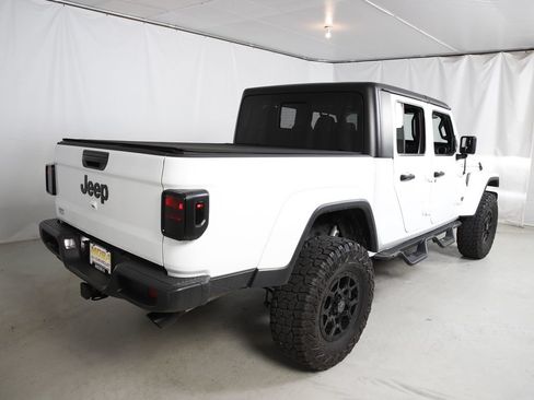 Used 2023 Jeep Gladiator Sport AWD/4WD image 3