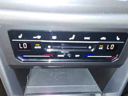 Used 2023 Volkswagen Tiguan SE R-Line FWD image 20
