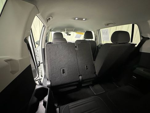 Used 2024 Volkswagen Tiguan S image 23