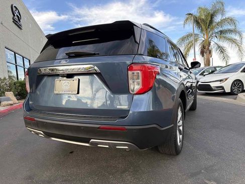 Used 2020 Ford Explorer XLT w/ Equipment Group 202A image 4