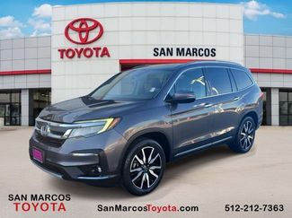 Used 2019 Honda Pilot Touring video 1