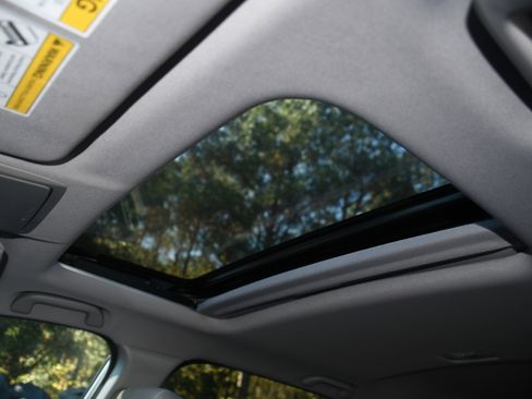 Used 2019 Honda CR-V EX image 7