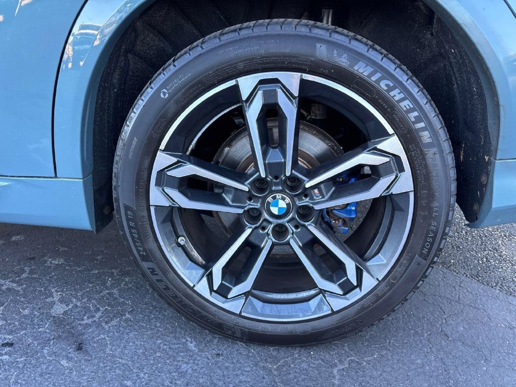 Used 2024 BMW X2 xDrive28i w/ M Sport Package AWD/4WD image 8
