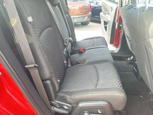 Used 2018 Dodge Journey SE FWD image 31