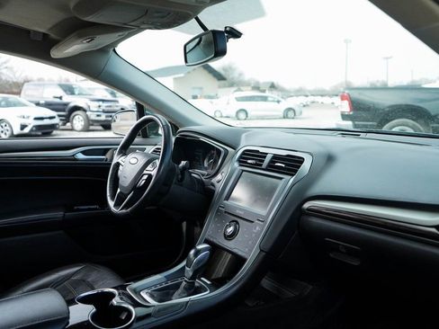 Used 2016 Ford Fusion SE w/ Equipment Group 202A image 9