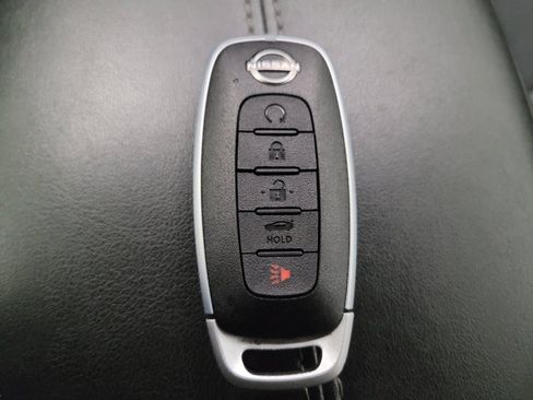 Used 2024 Nissan Sentra SV FWD image 32