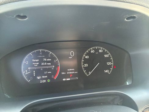 Used 2024 Honda HR-V LX image 11