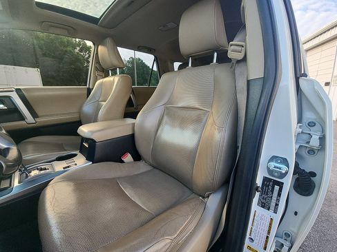 Used 2019 Toyota 4Runner Limited AWD/4WD image 18