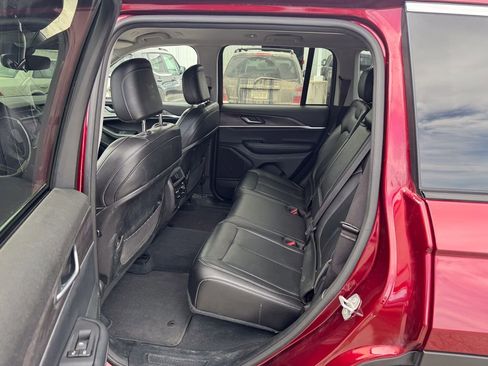 Used 2023 Jeep Grand Cherokee Limited w/ Trailer Tow Prep Group (B) image 8