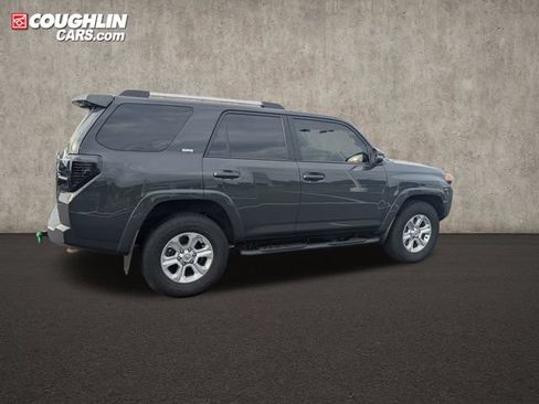 Used 2024 Toyota 4Runner SR5 Premium w/ Moonroof Package AWD/4WD image 8