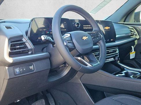 New 2026 Chevrolet Traverse LT w/ Driver Confidence Package image 3