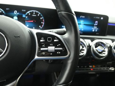 Used 2020 Mercedes-Benz CLA 250 CLA 250 image 17