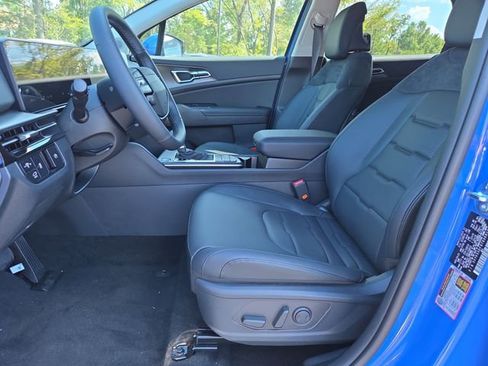 New 2026 Kia Sportage SX FWD image 5