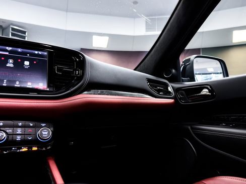 Used 2024 Dodge Durango SRT Hellcat image 39