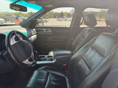 Used 2013 Ford Explorer XLT AWD/4WD image 5