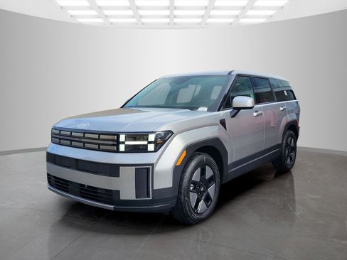 New 2026 Hyundai Santa Fe SE image 3