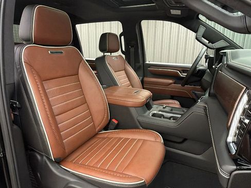 Used 2025 GMC Sierra 2500 Denali Ultimate image 37