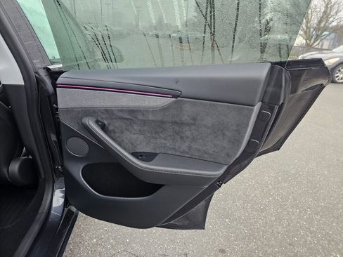 Used 2026 Tesla Model Y AWD image 14