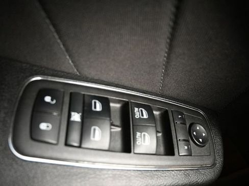 Used 2022 Dodge Charger R/T w/ Blacktop Package RWD image 29