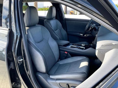 Used 2024 Lexus RZ 300e Premium image 8