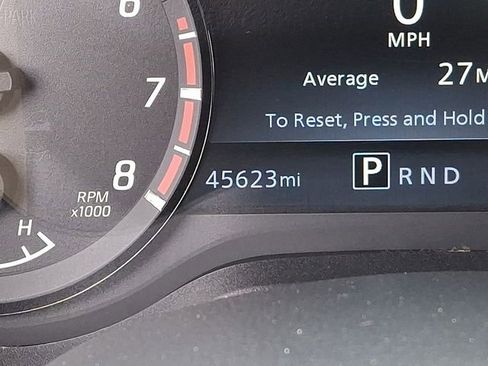 Used 2023 Nissan Titan PRO-4X w/ Pro-4x Convenience Package image 23