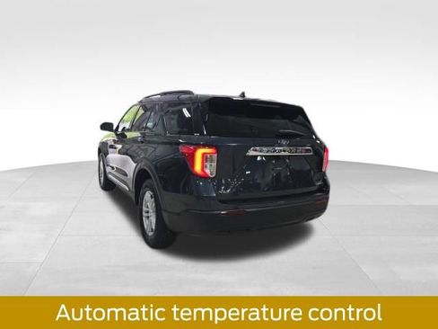Used 2024 Ford Explorer XLT AWD/4WD image 7
