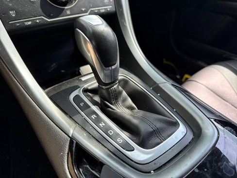 Used 2014 Ford Fusion Titanium AWD/4WD image 32