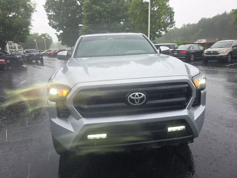Used 2024 Toyota Tacoma SR5 AWD/4WD image 2