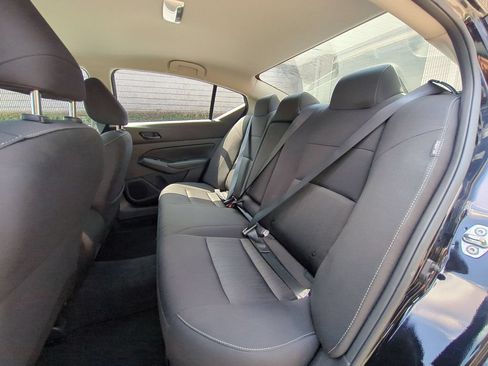 Used 2025 Nissan Altima 2.5 SV FWD image 27