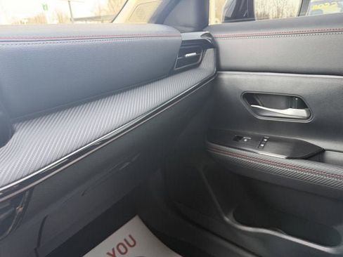 Used 2025 Nissan Kicks SR AWD/4WD image 22