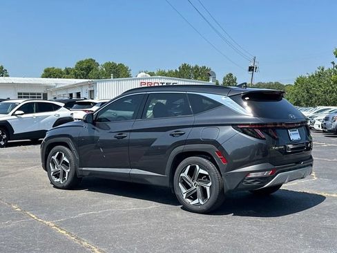 Used 2022 Hyundai Tucson Limited FWD image 3