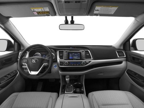 Used 2016 Toyota Highlander Limited Platinum AWD/4WD image 5