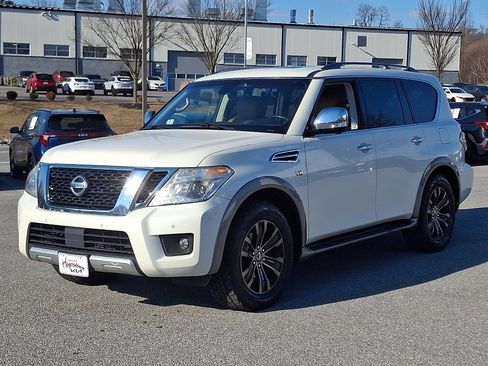 Used 2017 Nissan Armada Platinum image 3