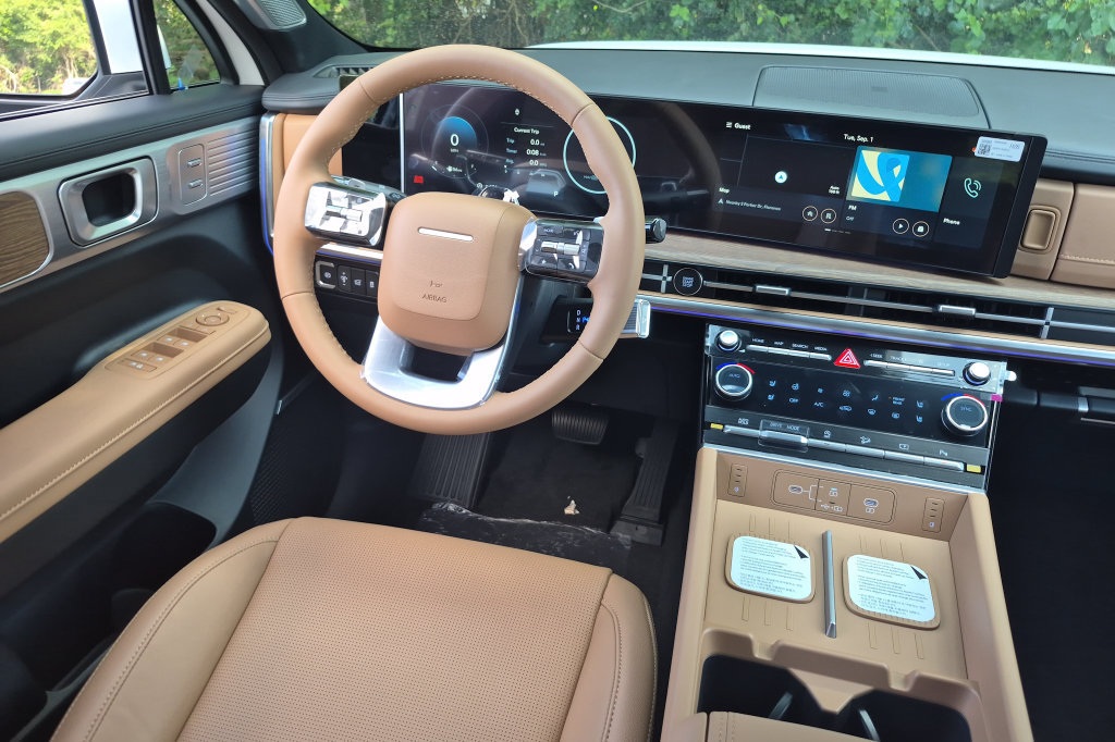 New 2027 Hyundai Santa Fe Limited FWD image 23
