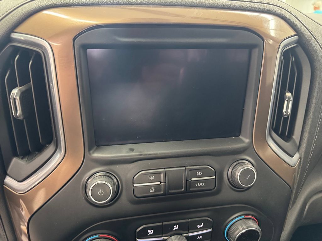 Used 2020 Chevrolet Silverado 2500 High Country w/ Technology Package AWD/4WD image 20