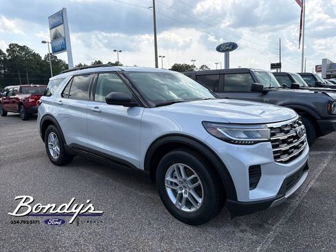 New 2026 Ford Explorer Active RWD image 1