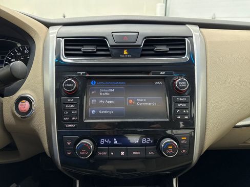 Used 2015 Nissan Altima 2.5 SV w/ Convenience Package FWD image 20