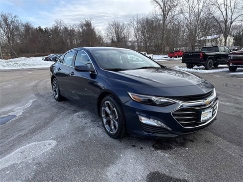Used 2020 Chevrolet Malibu LT image 9