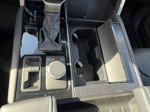 New 2026 Toyota Tundra Platinum AWD/4WD image 28