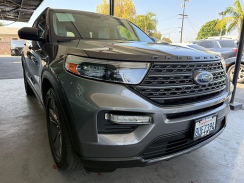 Used 2021 Ford Explorer XLT w/ Equipment Group 202A RWD image 9