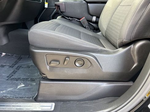 Used 2025 Chevrolet Silverado 1500 LT image 16