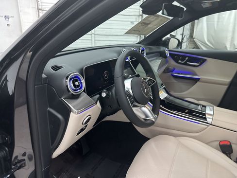 Used 2026 Mercedes-Benz GLC 300 image 9