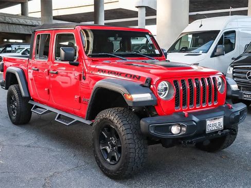 Used 2020 Jeep Gladiator Rubicon image 3