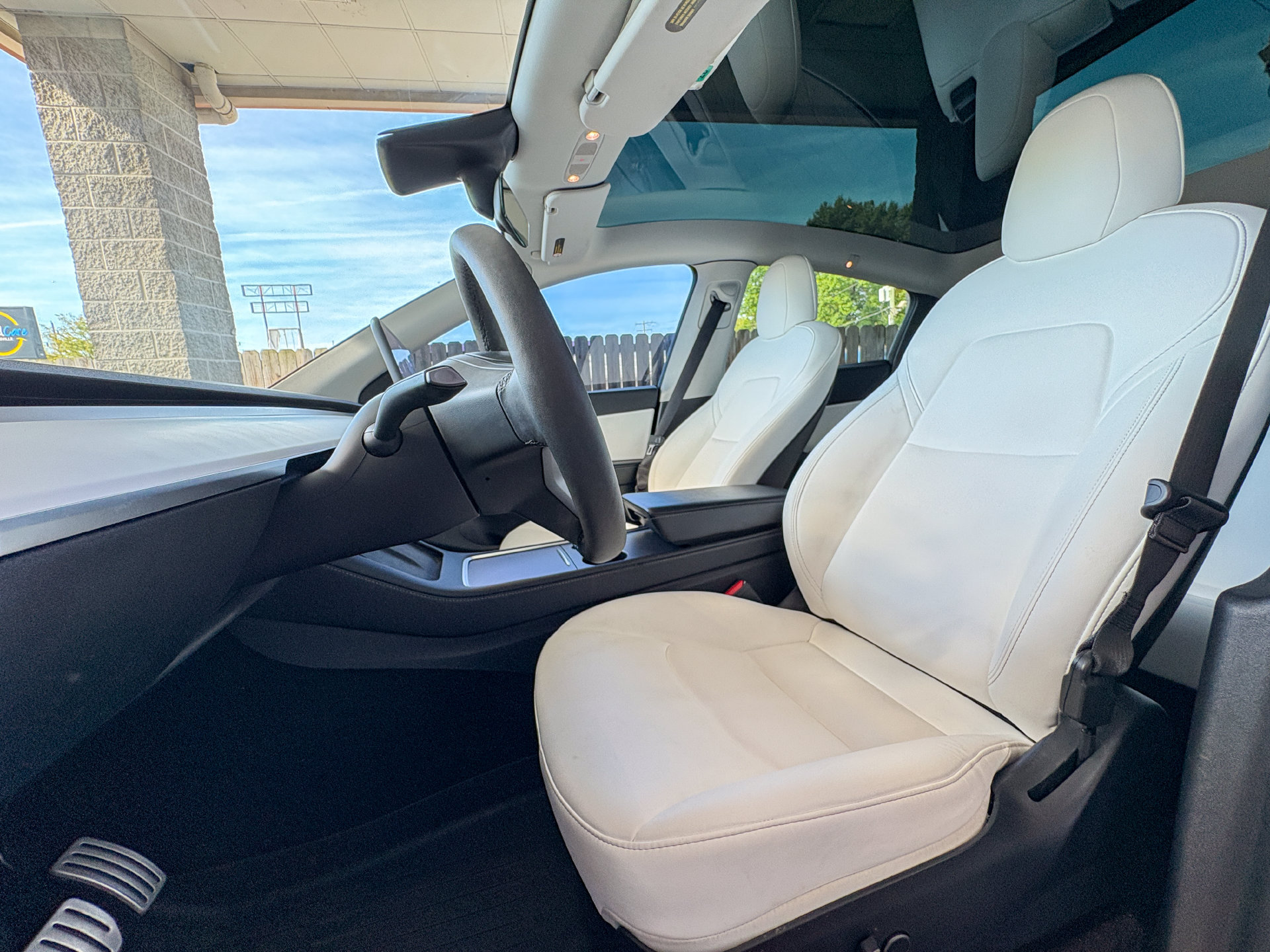 Used 2022 Tesla Model Y Performance AWD/4WD image 2