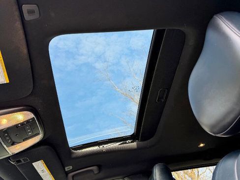 Used 2020 Jeep Grand Cherokee Altitude image 13