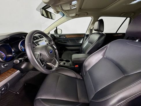 Used 2018 Subaru Outback 2.5i Limited AWD/4WD image 25