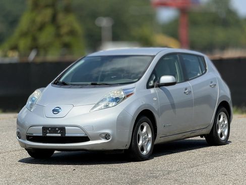Used 2012 Nissan Leaf SL w/ Recycling/Organizational Pkg FWD image 6