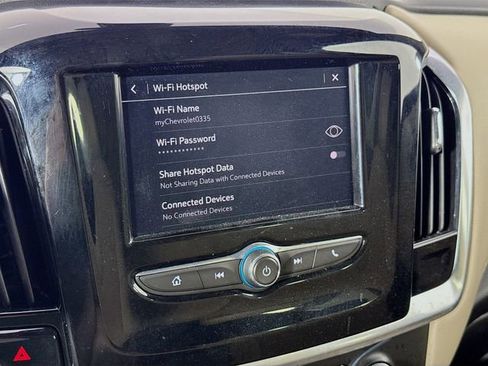 Used 2022 Chevrolet Traverse LS image 36